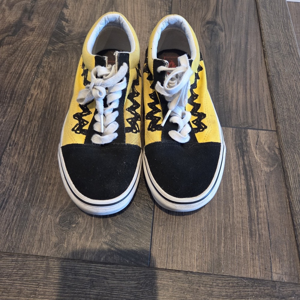 2017 Rare Vans Charlie Brown Peanuts W Color Scheme yellow/black size 7.5